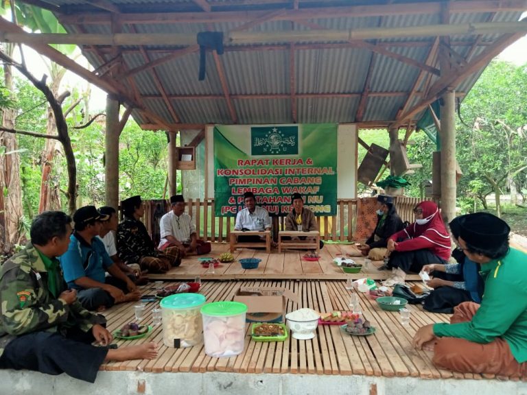 Tasyakuran Harlah dan Raker LWPNU Kencong