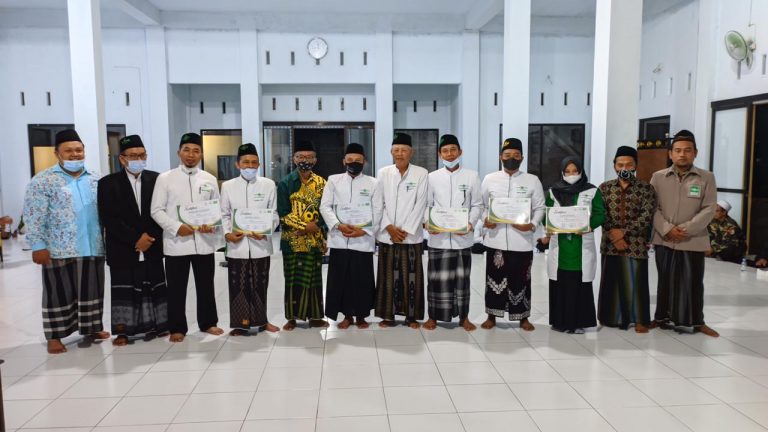 Pelantikan Pengurus MWC dan Ranting LWPNU Tulungagung