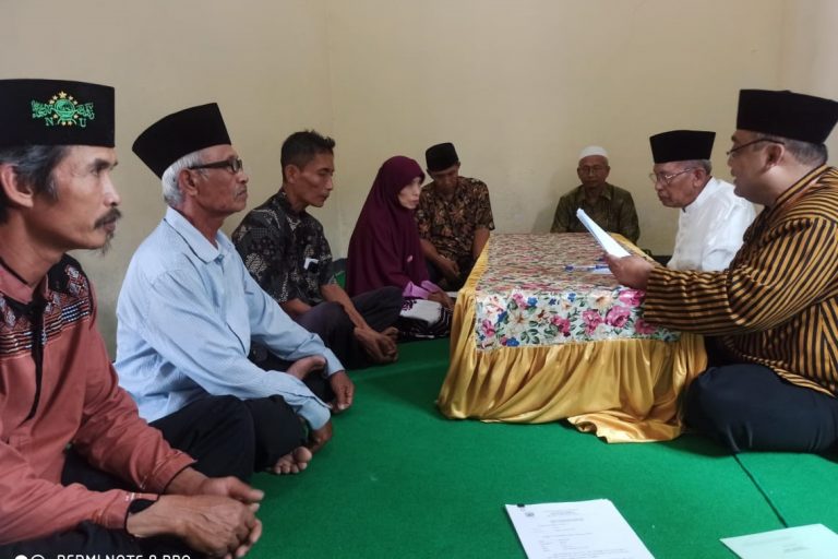 5 Wakif Ikrar Kepada Nazir Badan Hukum NU Pogalan, Trenggalek