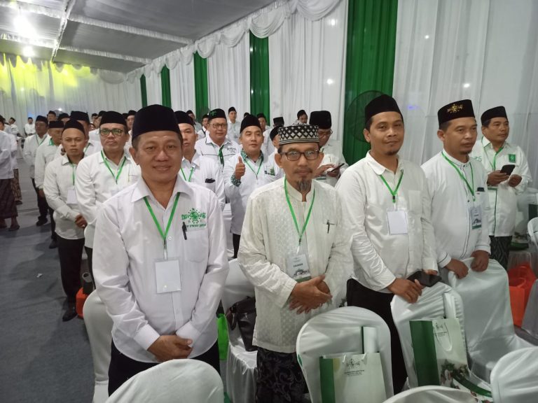 Pengurus LWP PWNU Jatim Hadiri Pelantikan di Tebuireng