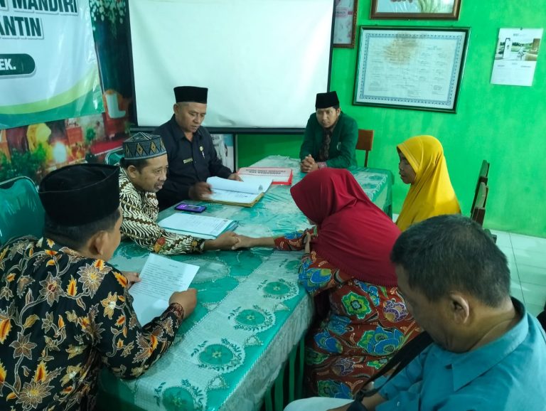 Proses Ikrar Wakaf di Kecamatan Kampak dan Trenggalek, Wujud Kepedulian Umat untuk Keberlangsungan Amaliah NU