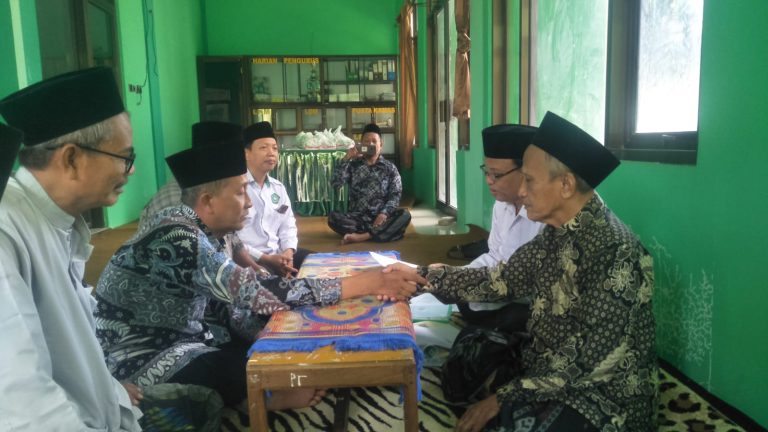 Ikrar Wakaf Masjid Nurul Huda dan Kantor Ranting NU Lowayu, Diresmikan untuk BHPNU